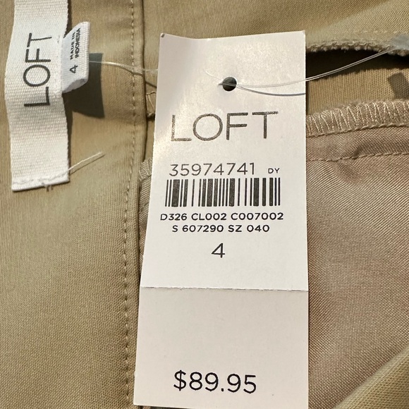 LOFT Women’s Khaki pants size 4 means medium NEW WITH TAG - Picture 10 of 10